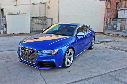 automotivated:  Audi RS 5 (by Car Fanatics) 