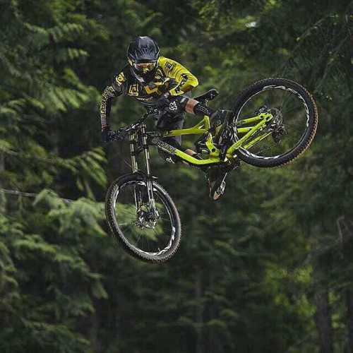 #whipitwednesday  @remymetailler getting sideways by@laurence_ce !!  . #mountainbikes #mountainbike 