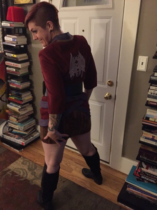 Pulling out the F!Hawke CosPlay for Comic-Con as well. I was just excited it still fits… should lose