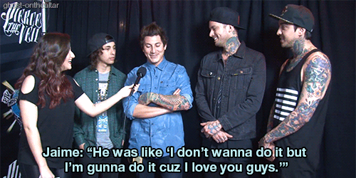 ghost-onthealtar:  Mike’s favorite Warped Tour memory. [video]