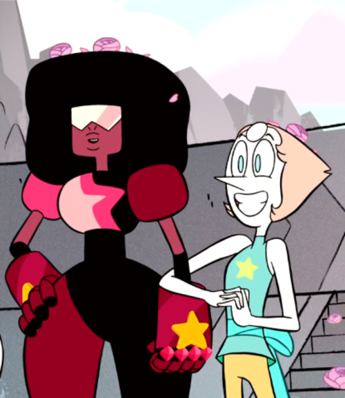 sipserino:  I did a redraw thing! I didn’t do the whole frame because half of it was Steven’s face at a really weird angle and I didn’t know how to do it ;v; BUT I still really wanted to do this section because PearL IS JUST TOO PRECIOUS I forgot