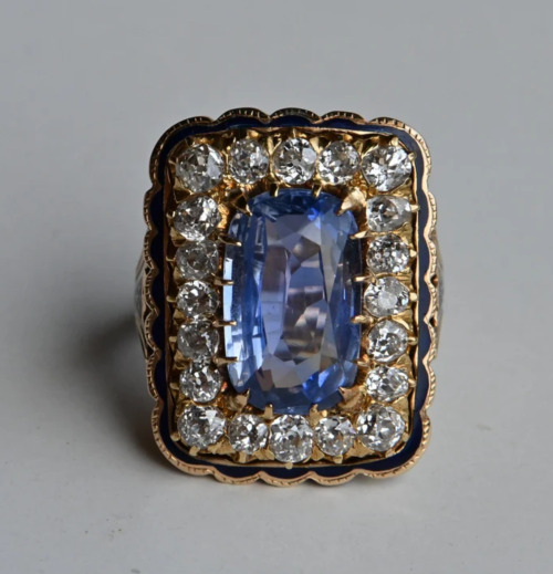 Vintage Mid-Century 18k Gold Sapphire, Diamond, and Enamel Ring