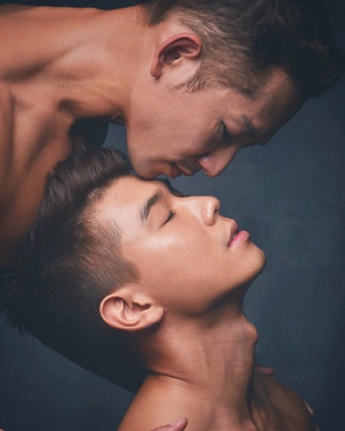Taiwanese Gay Couple: En Chiu & Brian YuSubscribe my Youtube channel: Asian Boys Lovewww