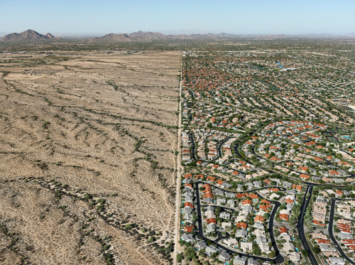 watershedplus: Following their triumph with Manufactured Landscapes, photographer Edward Burtynsky 