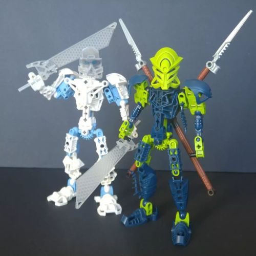 Time for the second to last Mangai post, this time featuring the last Toa Mangai of Ice, Valtruu, an