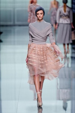 parisfashionhouse:  Dior Fall 2012 details 