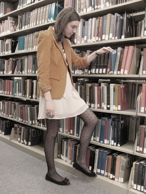 tightsobsession: Blazers. Via Isabella’s Fashion.