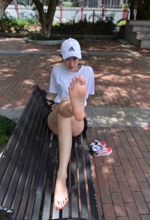 Sex TASTY ASIAN FEET pictures