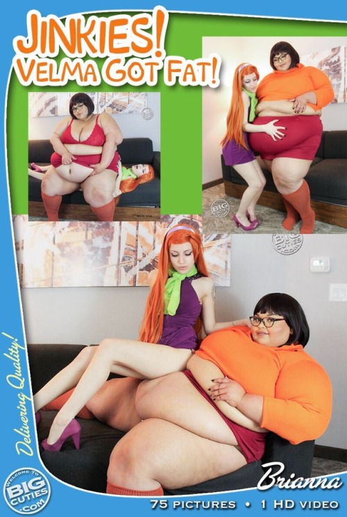 ssbbwbrianna: Daphne hasn’t seen Velma in a while…. and Velma’s put on a little bit of weight.. The 