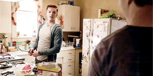 :  Ian: (◕‿-)  Mickey: (◕‿◕✿) 