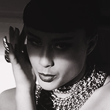 drunkkonyourlove:  PERFECTIONIST ERA X TROUBLE ERA    