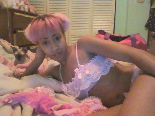 spankmylace:  When you realize your panties were delivered way earlier that day and at 1 am you gotta go out to the mail box in the middle of the night…. 