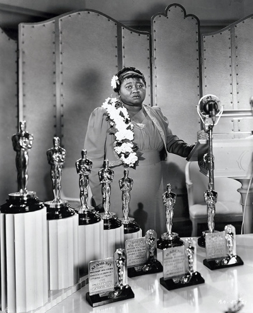 Oscar&rsquo;s First Black Winner Accepted Her Honor in a Segregated &lsquo;No Blacks&rsquo; Hotel in