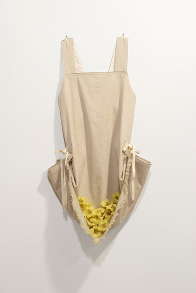 kleidersachen:  Amy Weiks, harvest, apron, 2010