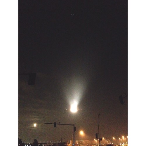 Watched planes land last night at the Vancouver Airport with @iblis667 #yvr #airport #airplanes #van