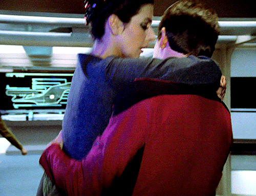 I knew that I could count on my imzadi, the ships counselor, to improve my self image. #trekedit#star trek#tng#enterprise #star trek insurrection #william riker#deanna troi#omgari#tusershay#userelm#underbetelgeuse#*#gifs#by tom