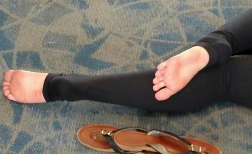 womensfoot-lover:  Womens Foot Lover - http://womensfoot-lover.tumblr.com