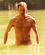 skarsgardaddict: ∟ Shirtless! Eric through the seasons (requested by anonymous) 