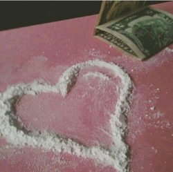 brrvitunsaatana:love is all you need.