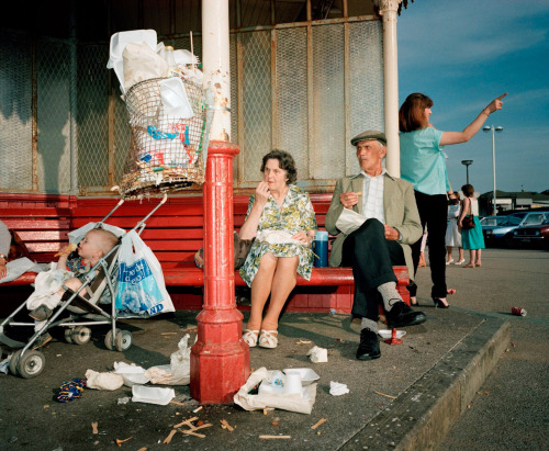 flashofgod:Martin Parr, New Brighton, England, 1985.