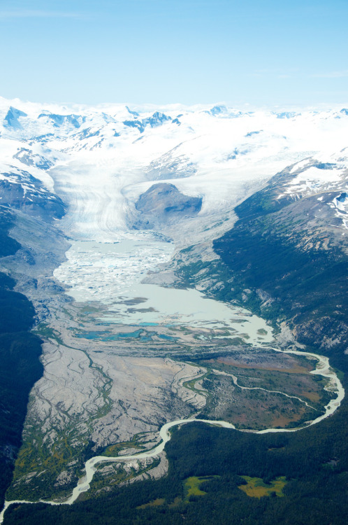 nosens:  Truss Peak and glacier (by Sam Beebe, Ecotrust)