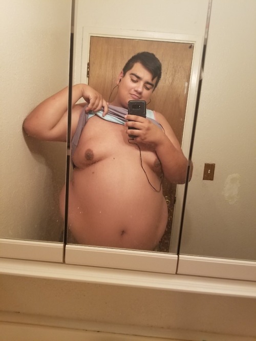 chubbyrj:Like what y'all see? Instagram/Twitter: rammen_noodlezGrommr/Chasabl: ChubbyRJ