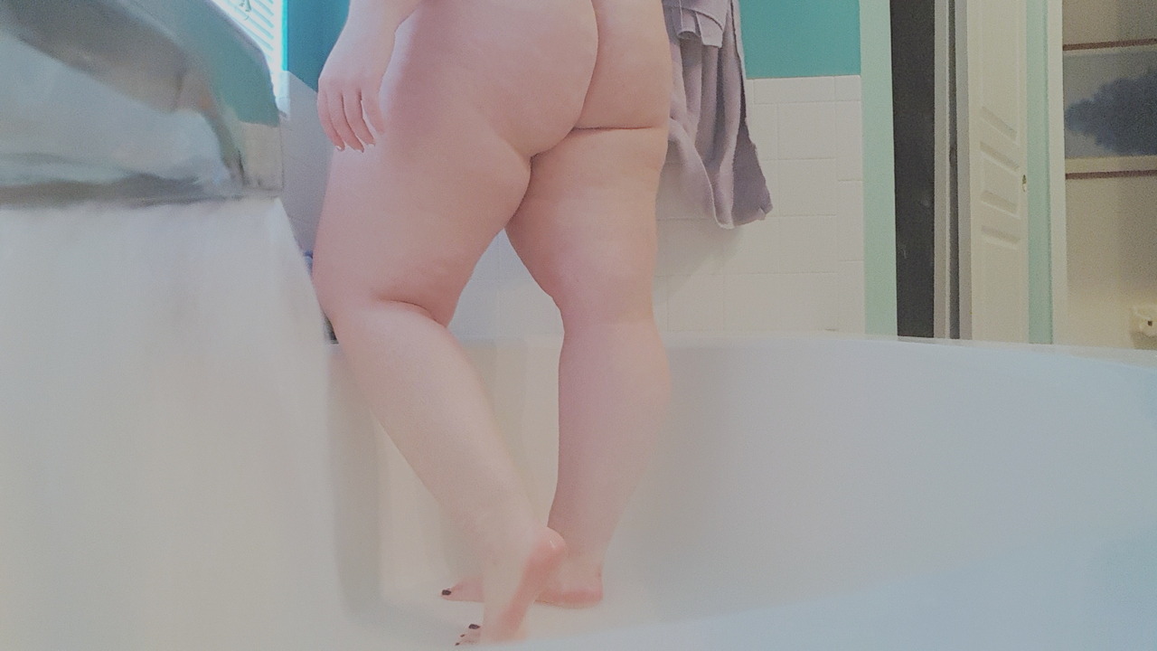 cchouettee:  The way you use your body, baby, come on and work it for me