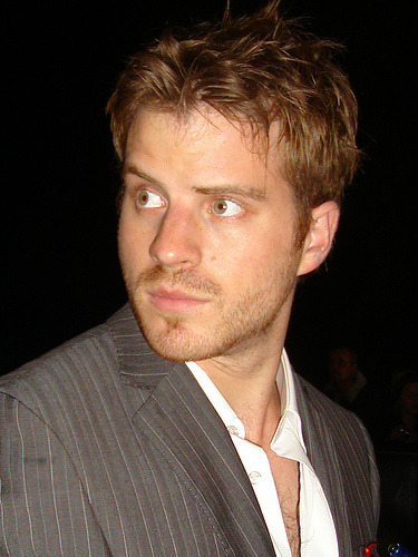 Sex thefangover:  6/15 Robert Kazinsky pictures