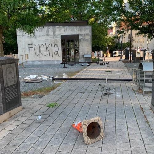 radicalgraff:Graffiti on the Nashville City Hall following a BLM protest in June 2020