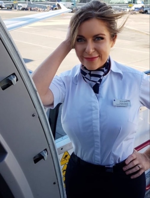 winged-perfection: Louise - another hot busty hosty from British Airways