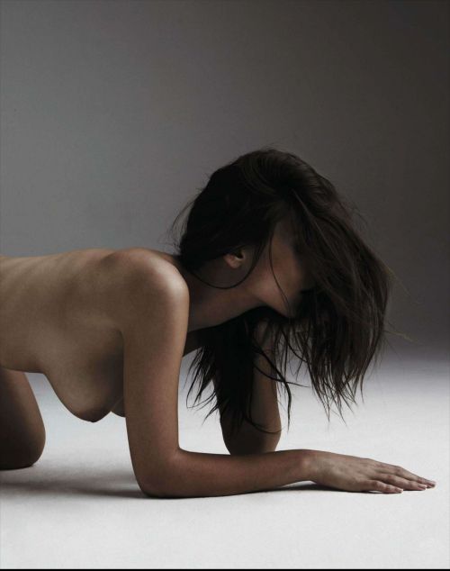 hellsyeahnudecelebrities:  Emily Ratajkowski - Treats Magazine 