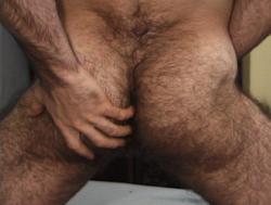 bootybybarecave:  fantod13:  machodesungao:  http://machodesungao.tumblr.com/  Yum!   .