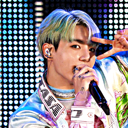 (119/) The Perfect Nose For Butterflies To Land On It