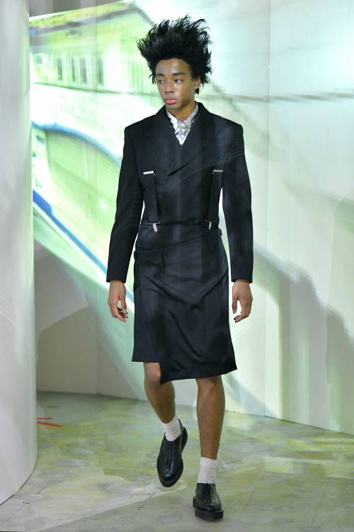 men should wear skirts!COMME DES GARCONS HOMME PLUS SS21