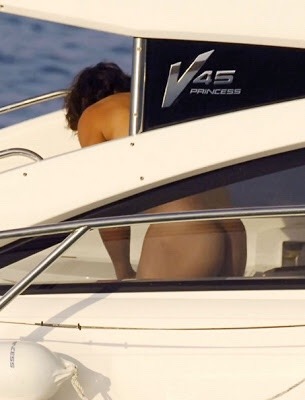 Rafa Nadal mooning us w his beautiful assets  http://imrockhard4u.tumblr.com