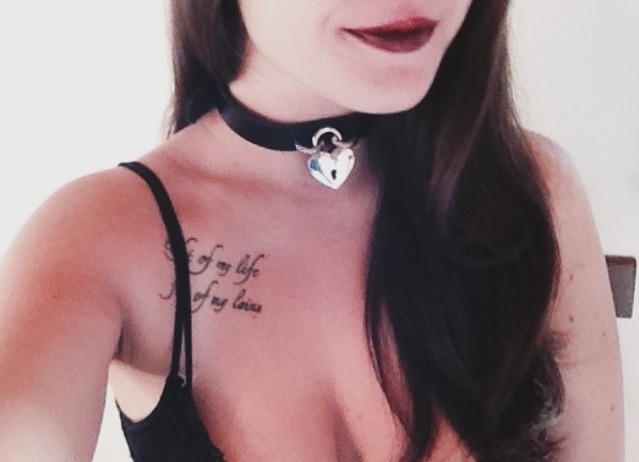 tinysofi:  a gift from my boyfriend for our anniversary, it’s from creepyyeha and