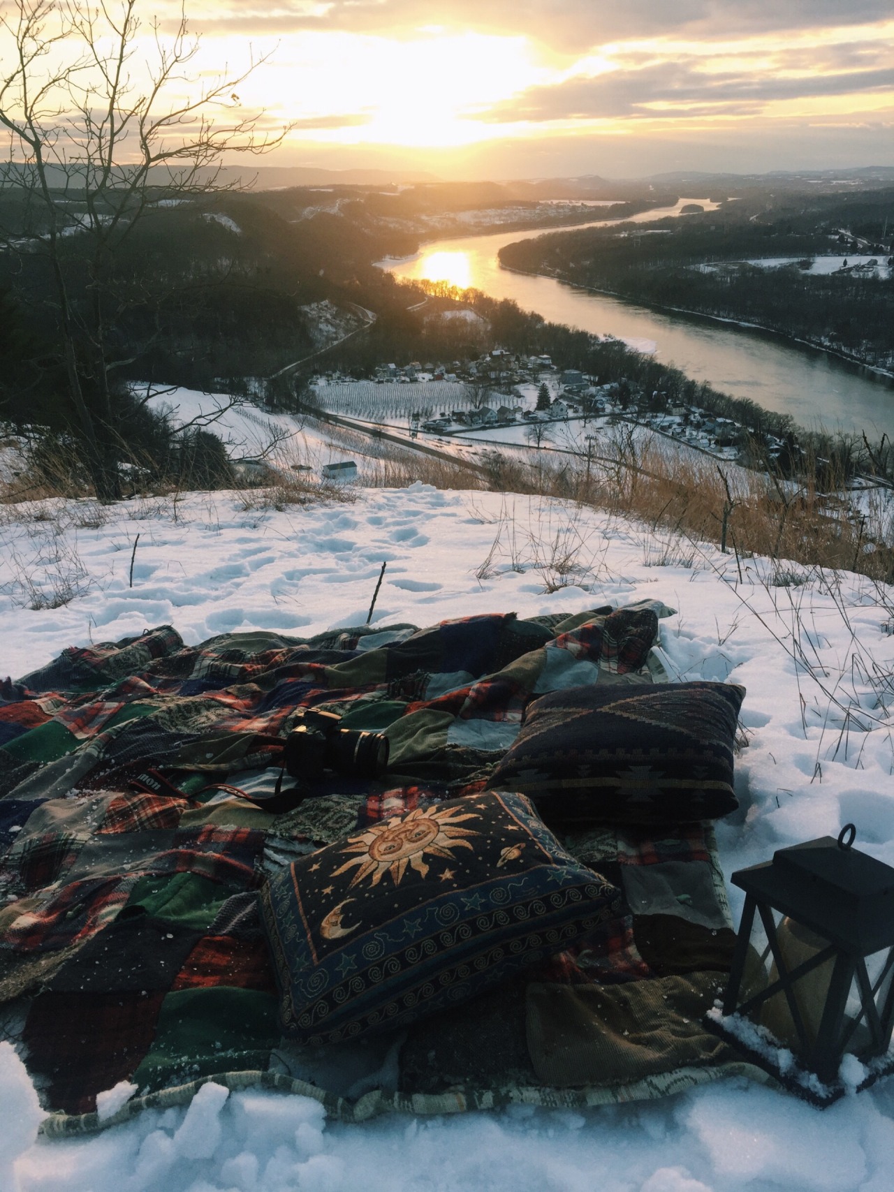 dayzea:  Caught the sunset from a magical spot tonight. 