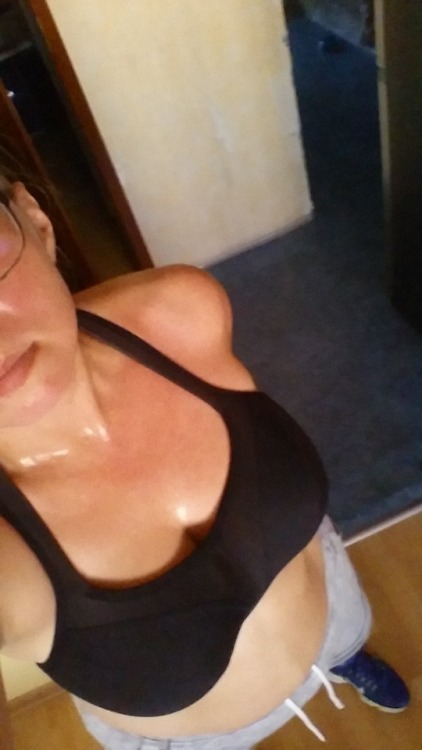 langsta24: onehandman72: dirthypit: fickstuten: kenblackxxx:  bearb71:  scorpiodom64:  danbows1986: 