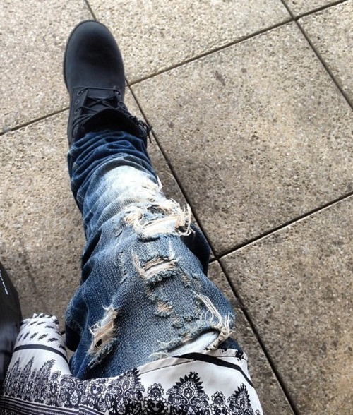 blvck-zoid:  Follow BLVCK-ZOID for fashion
