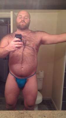 stocky-men-guys:  Big, strong and sexy menStocky