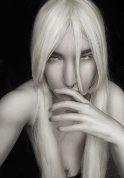krovav:  binged castlevania last night and couldn’t resist a costest  
