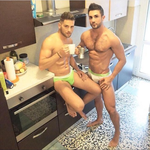 A blog about gay love and intimacy.. and a little 