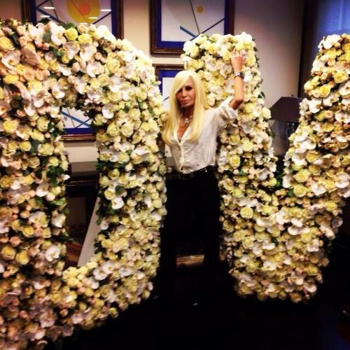 donatella eats me out