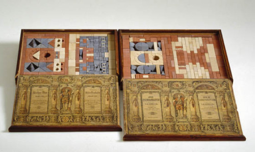 Ceramic building blocks, second half of the 19th century. Anker building blocks sets, late 19th cent