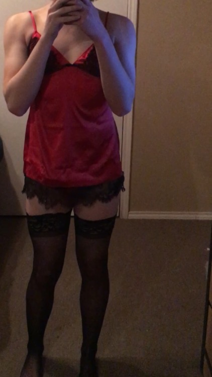 sissyrachel19: Who wants to fuck So pretty!! Nice!