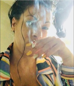 Smoking Fetish Freak