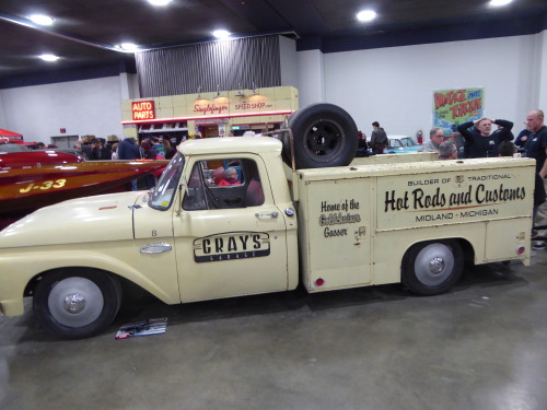 fromcruise-instoconcours:  Ford F-100