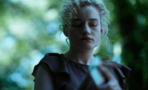 spotifymoon:  COUNTDOWN TO OZARK SEASON 4 (🕒)+ favorite characterJulia Garner