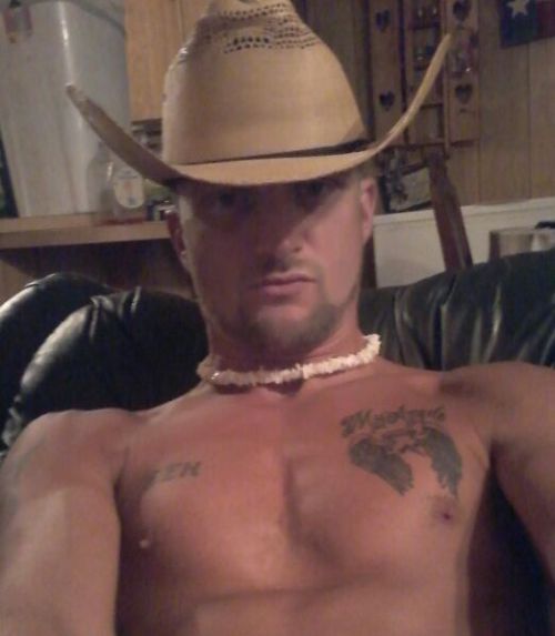 redneckinohio:Country boy from Louisiana