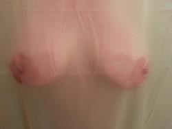 classysassyredd:  Titty Tuesday post for today! Because who doesn’t love wet tits?!